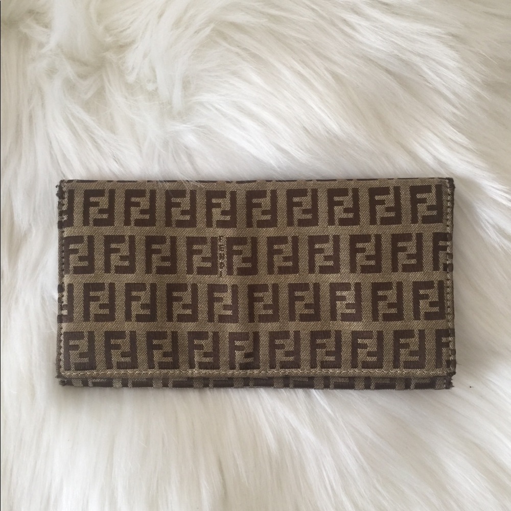SOLD ❌ | fendi wallet